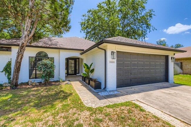 Foto del edificio - 11325 Stormy Ridge Rd