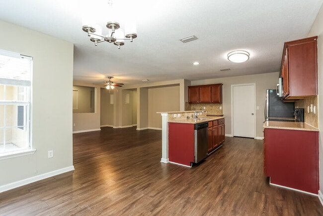 Building Photo - 3877 Marsh Bluff Dr