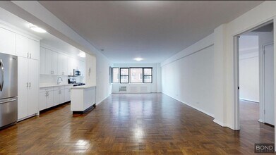 Building Photo - 20 Beekman Pl