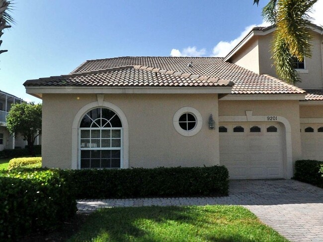Building Photo - 9201 Wentworth Ln