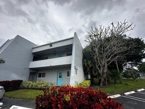 Building Photo - 2600 Fiore Way
