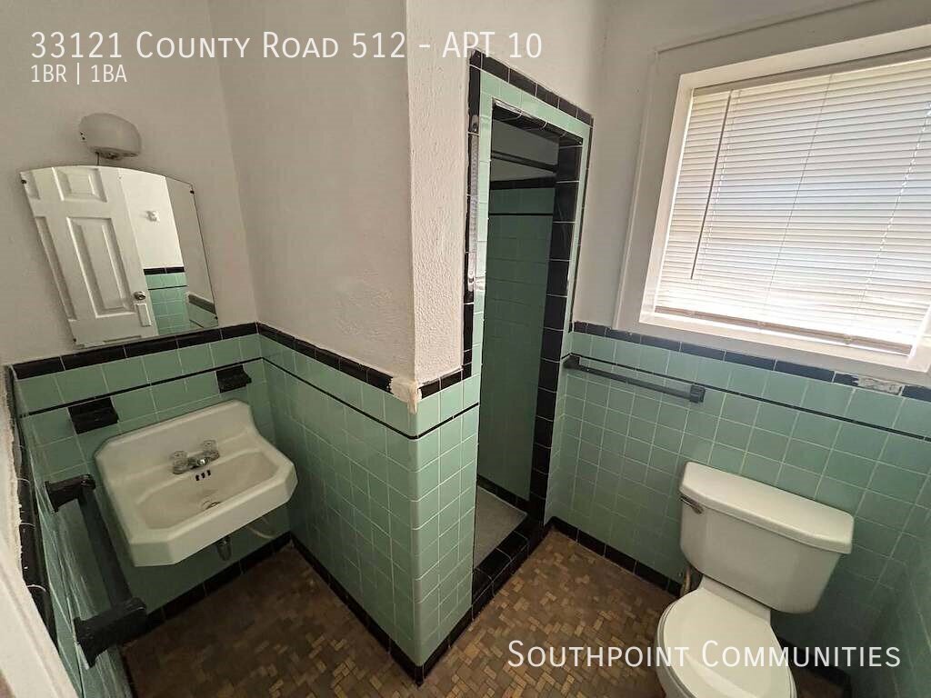 Foto del edificio - 33121 County Road 512-APT 10