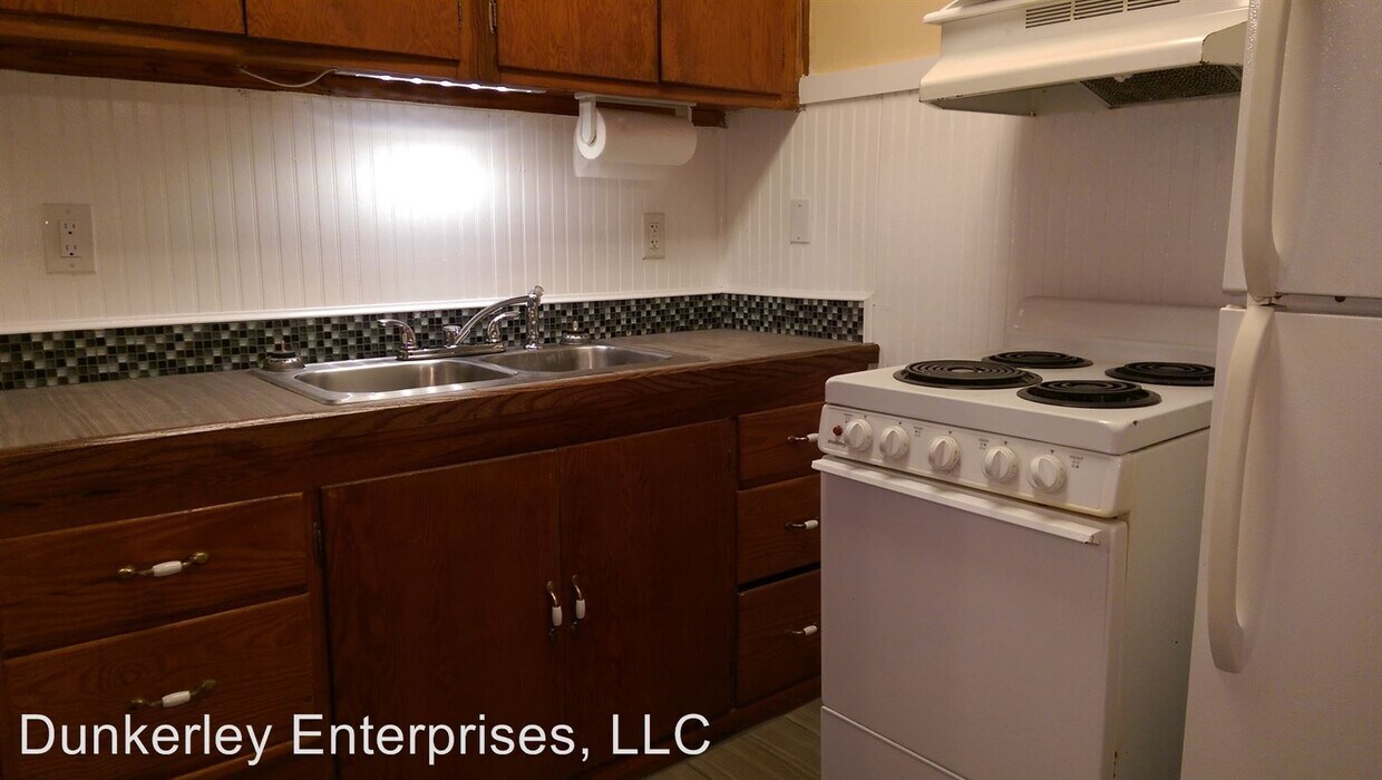 Building Photo - 304-310 W Gregory St