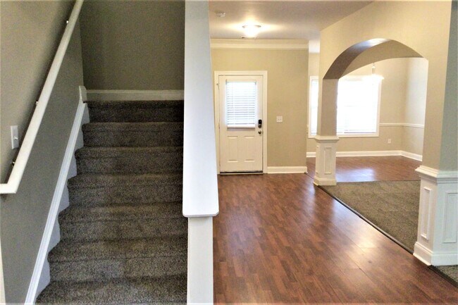 Building Photo - 5145 Cactus Cove Ln