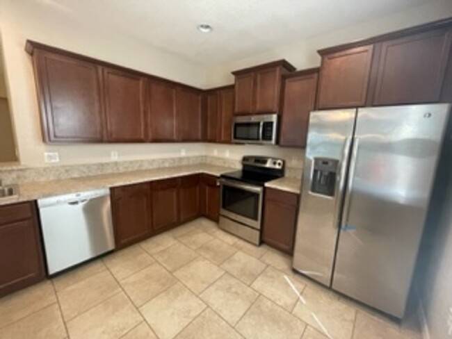 Foto del edificio - 3 Bed 2.5 Bath for Rent in St. Cloud