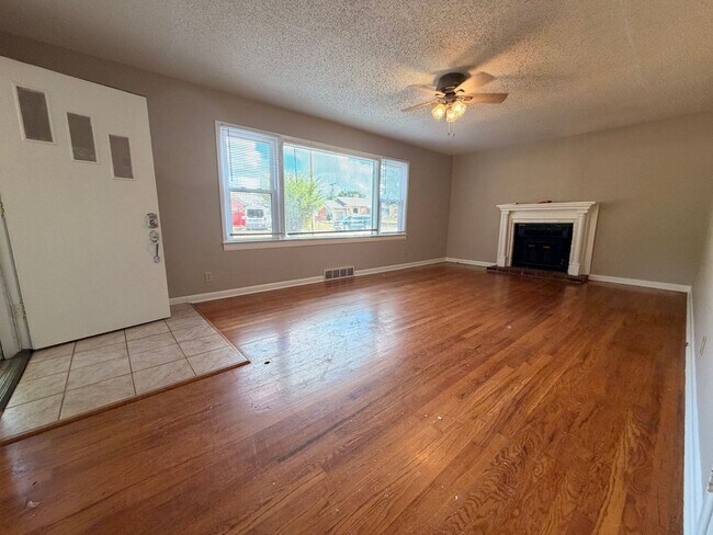Foto del edificio - 1317 S Kentwood Ave
