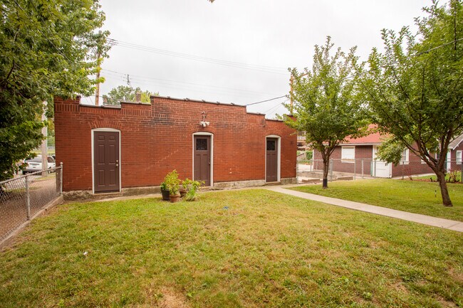 Foto del edificio - 3402 Arsenal St