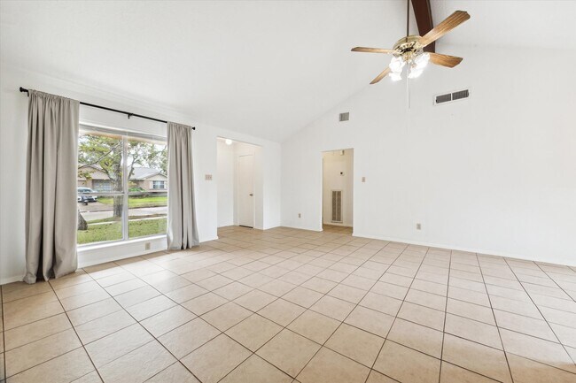 Foto del edificio - 2723 N Brompton Dr