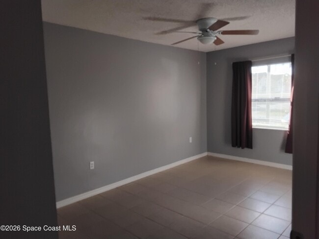 Building Photo - 130 Summer Pl