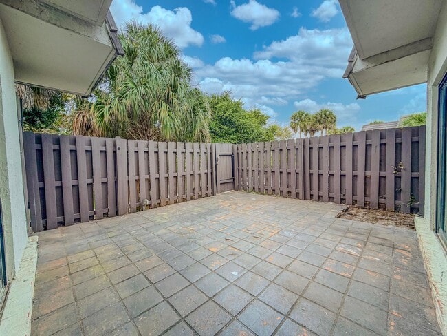 Foto del edificio - 1913 N Congress Ave