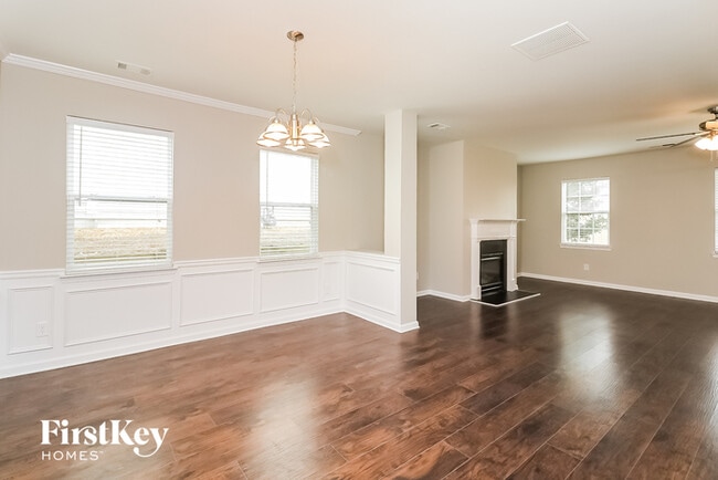 Building Photo - 116 Camdyn Cir