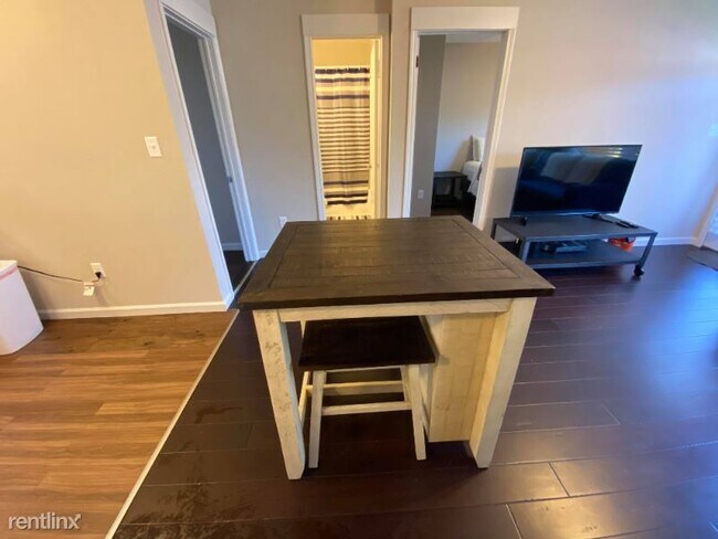 Foto del edificio - 2 br, 1 bath House - 1105 Lewis Ave