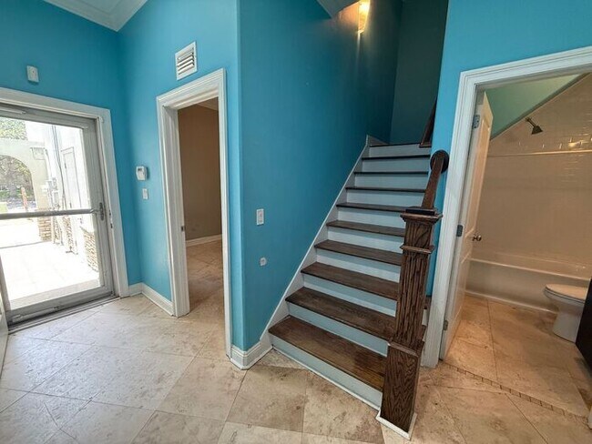 Foto del edificio - Navarre - Hidden Bay Village - 3 bedroom, 3 bathroom - Waterfront Townhome