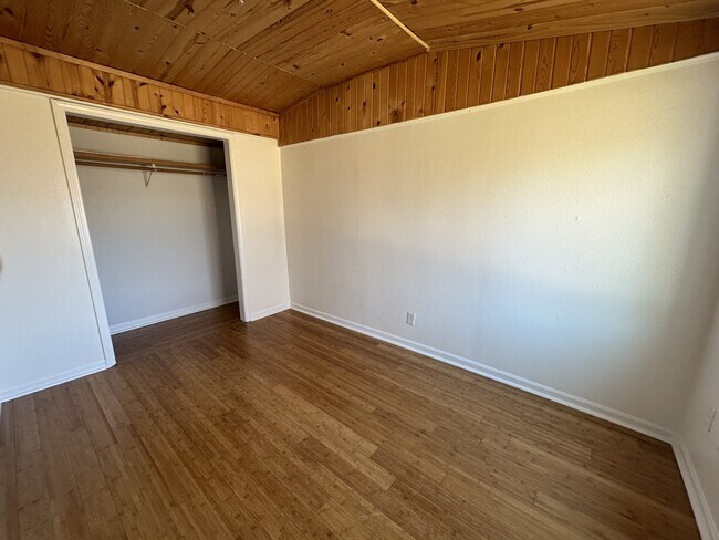 Foto del edificio - 1102 Sandy Hollow Rd