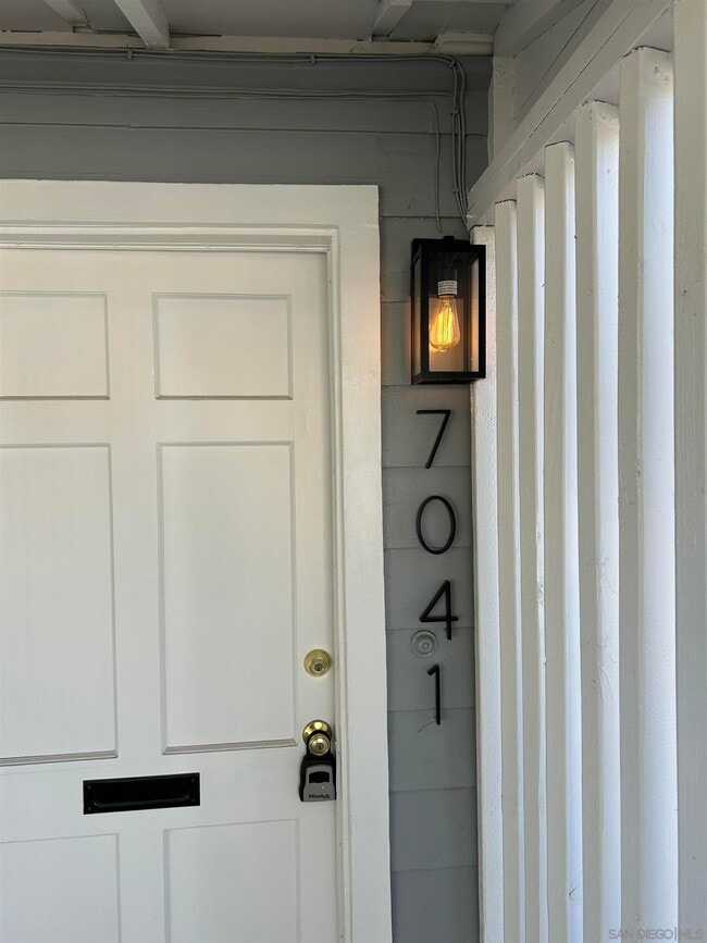 Foto del edificio - 7041 Stanford Ave