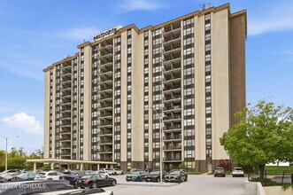 Building Photo - 1 Scenic Dr