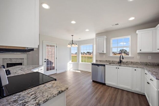 Foto del edificio - 13836 Molly Madeline Ln