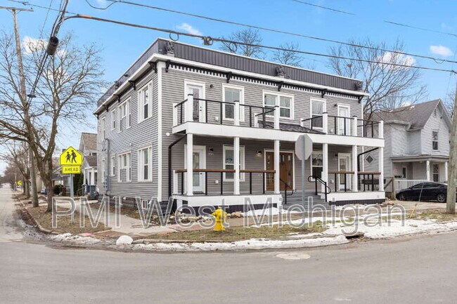 Foto del edificio - 802 Douglas St NW