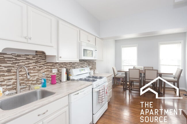 Photo - 3712 N Sheffield Ave Apartment