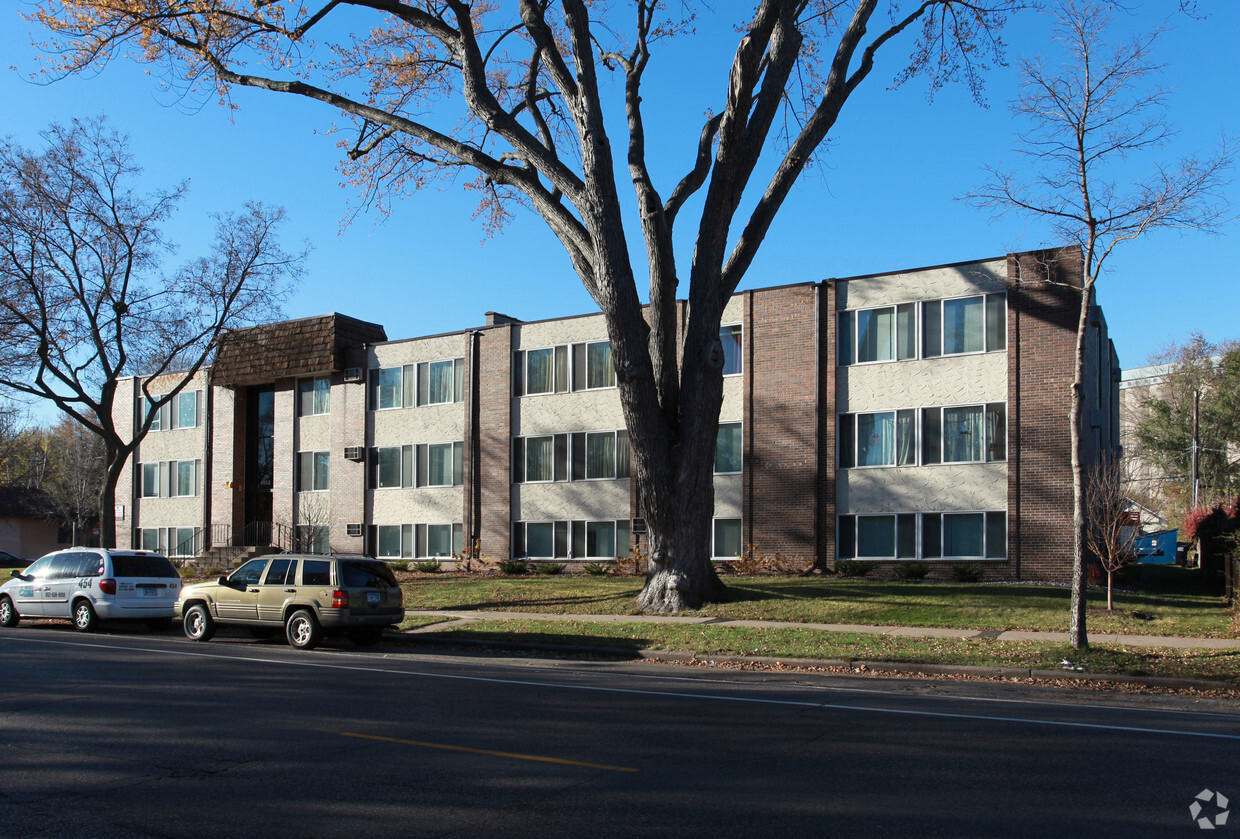 Building Photo - 4052 Minnehaha Ave