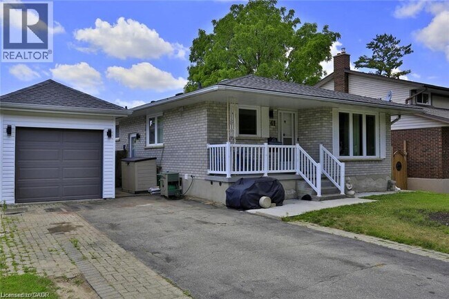 Building Photo - 41 Greenock Dr