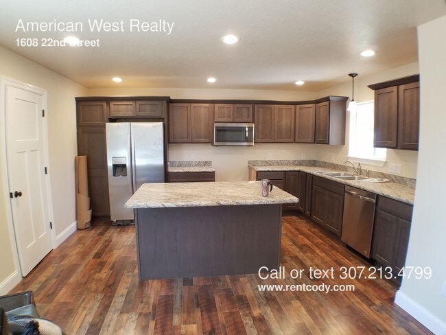 Building Photo - 1608 22nd St