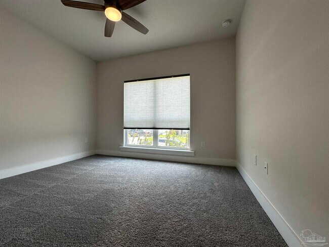 Building Photo - 236 Camellia Dr
