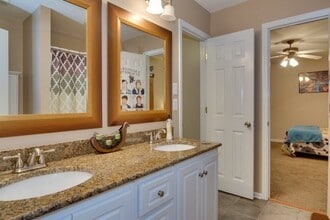 Building Photo - 4740 Savannah Ln