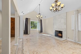 Building Photo - 16513 Moorpark St