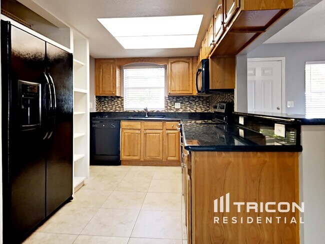 Foto del edificio - 7854 59th St N