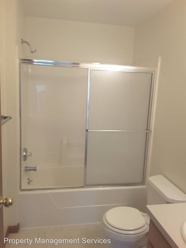 Building Photo - 2 br, 2 bath Apartment - 928 Galen Ct.