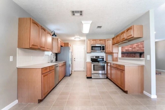 Foto del edificio - 22814 Goldstone Dr