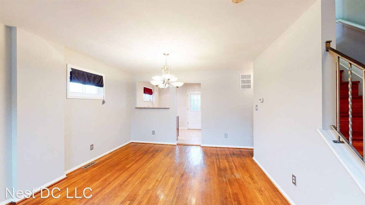 Primary Photo - 3 br, 2 bath House - 5208 Banks Place NE