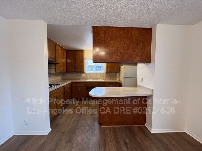 Building Photo - 19327 Reinhart Ave