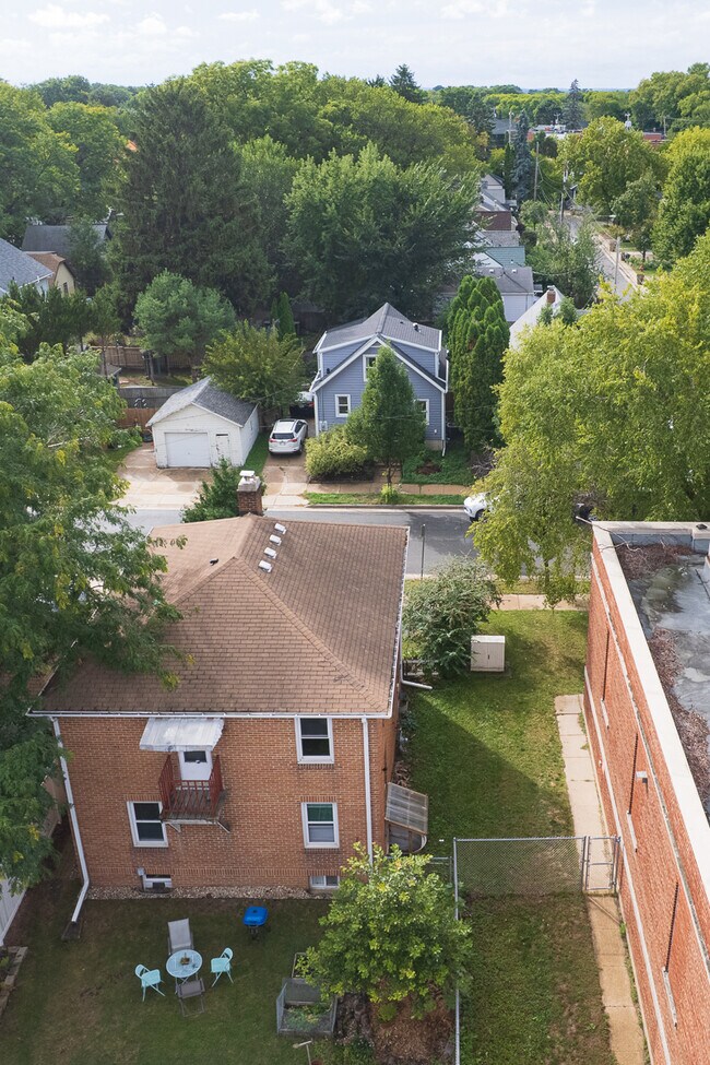 Foto del edificio - 209 Kedzie St