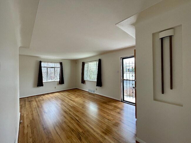 Foto del edificio - 5230 Perry St