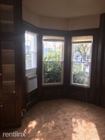Foto del edificio - 711 Starkweather St