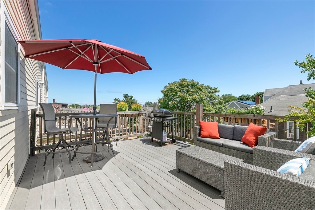 Foto principal - 661 Bennington St