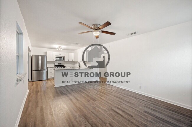 Foto del edificio - 4452 Fletcher Ave