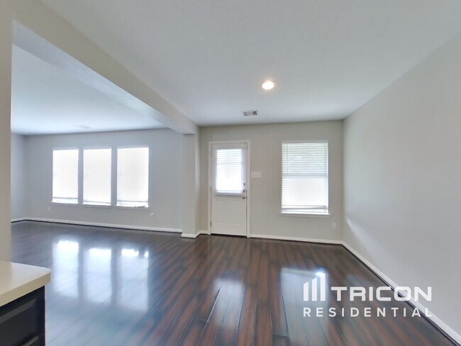 Foto del edificio - 18418 Westgate Springs Ln