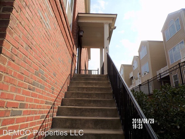 Building Photo - 3 br, 3.5 bath House - 2227 Brimstone Place