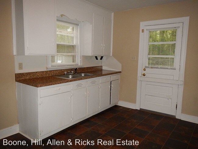 Building Photo - 3 br, 1 bath House - 1816 Rosewood Ave