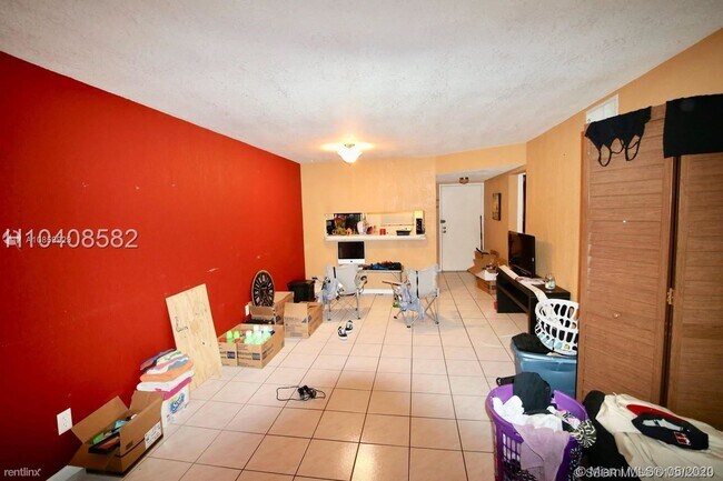 Building Photo - 2 br, 2 bath Condo - 9571 Premier Pkwy