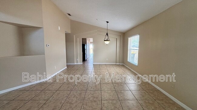 Building Photo - 252 Bramley Ct