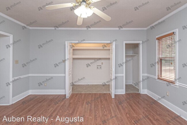 Foto del edificio - 3 br, 2 bath House - 1705 Johns Road