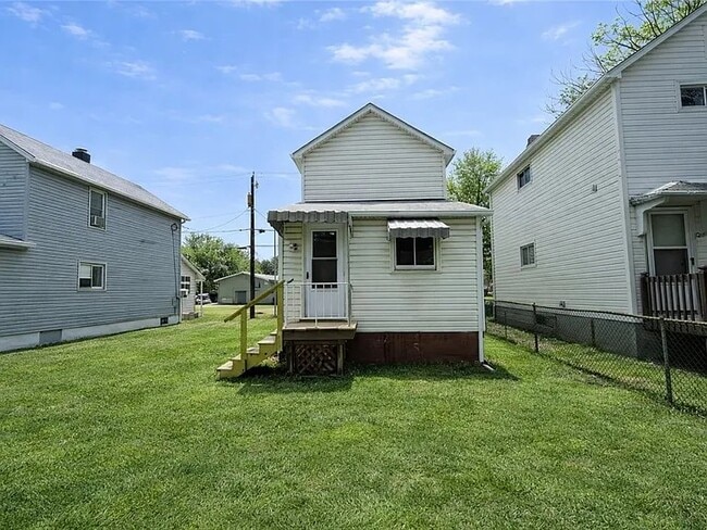 Foto del edificio - 407 Mitchell Ave