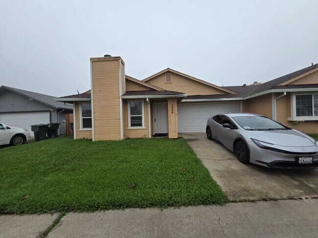 Photo - **JU824/RO736-Yang Mai Ly Apartment