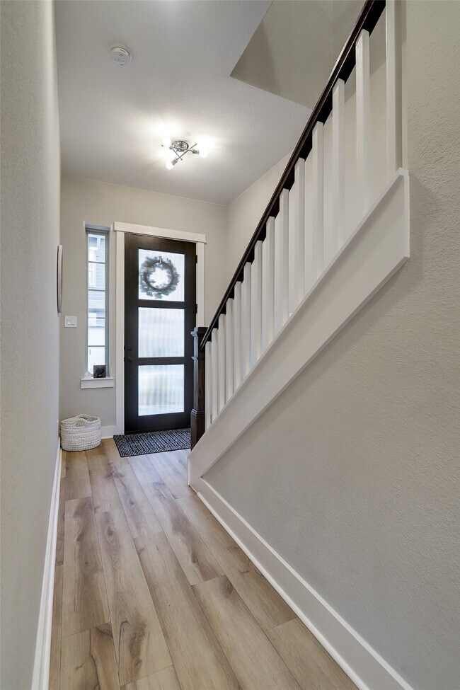 Foto del edificio - 10934 Brambling Wood Dr