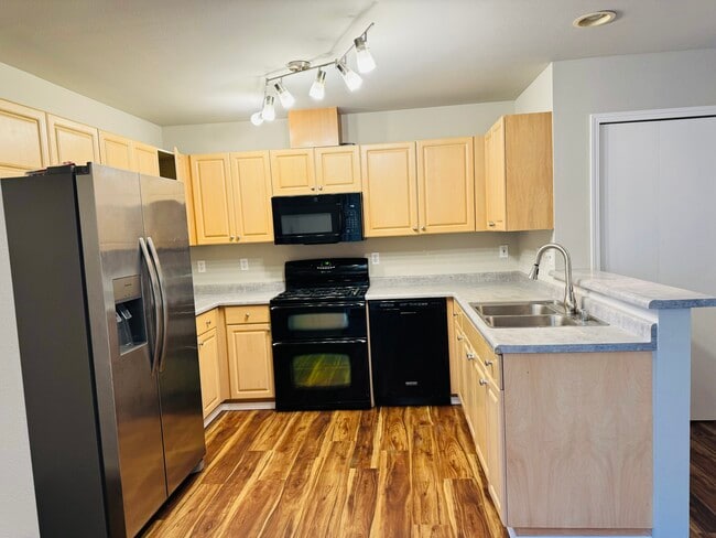 Kitchen - 5603 136th St SE