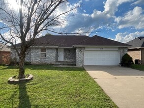 Building Photo - 5129 S Tamarack Ln